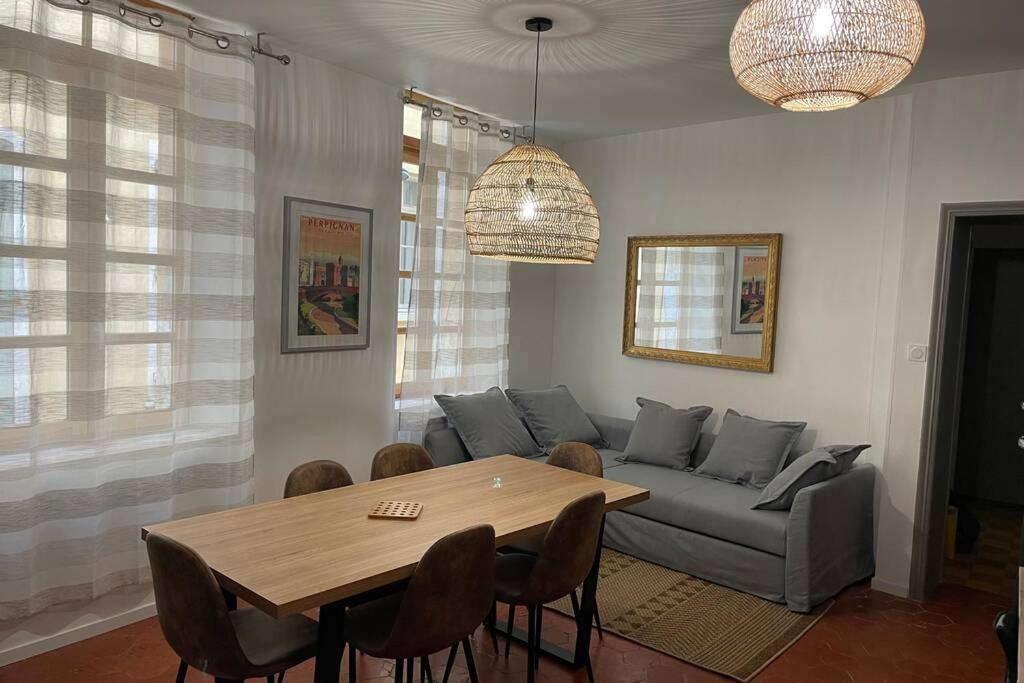 Republique Appartements Centre Historique ペルピニャン エクステリア 写真